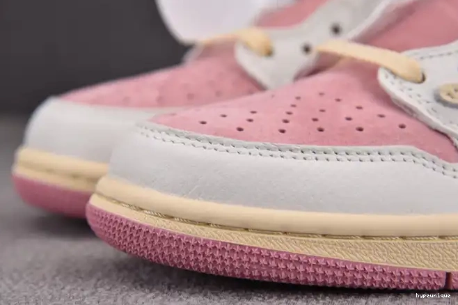 HYPE Travis DM7866-600 1 Scott x SP OG Low AJ 0616